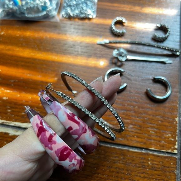 Bracelet & Earrings Bundle! - Picture 2 of 4